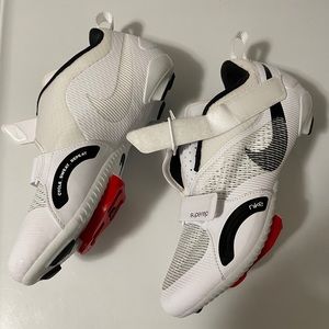 Like new Nike Superreps! RED CLIPS NOT INCLUDED